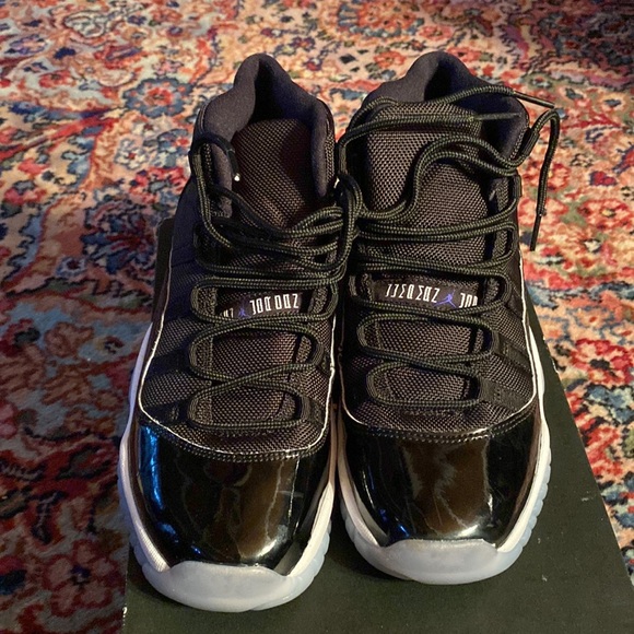 Air Jordan 11 retro - Picture 3 of 13
